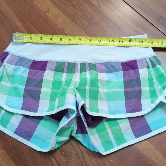 Lululemon Plaid Speed Shorts Sz 4 - Picture 6 of 8